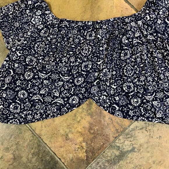 Lush Women’s Crop Top Midriff Blue Floral Top Size XL - Picture 13 of 14